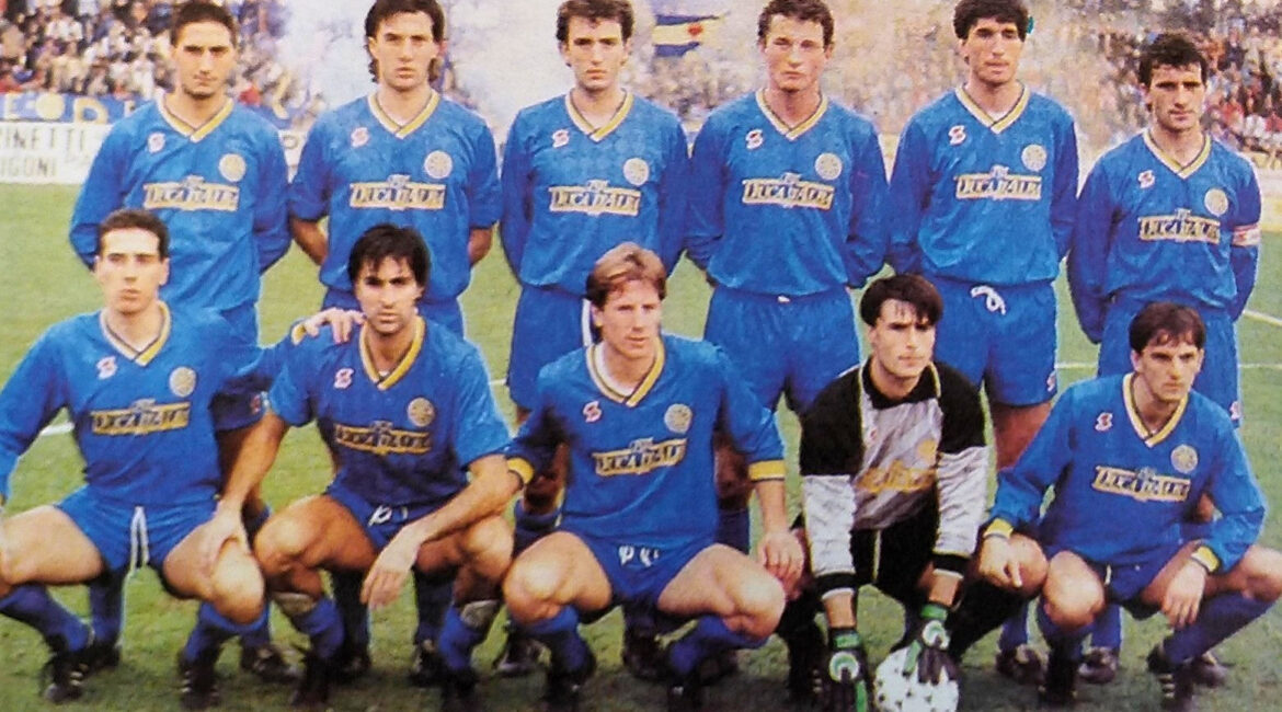 Carrarese_Calcio_1908_1988-89